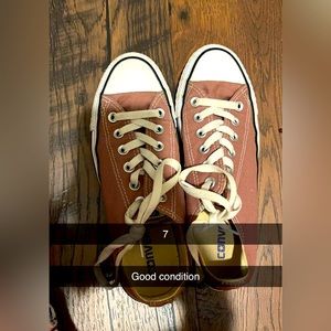 Pink low top converse. Worn once.